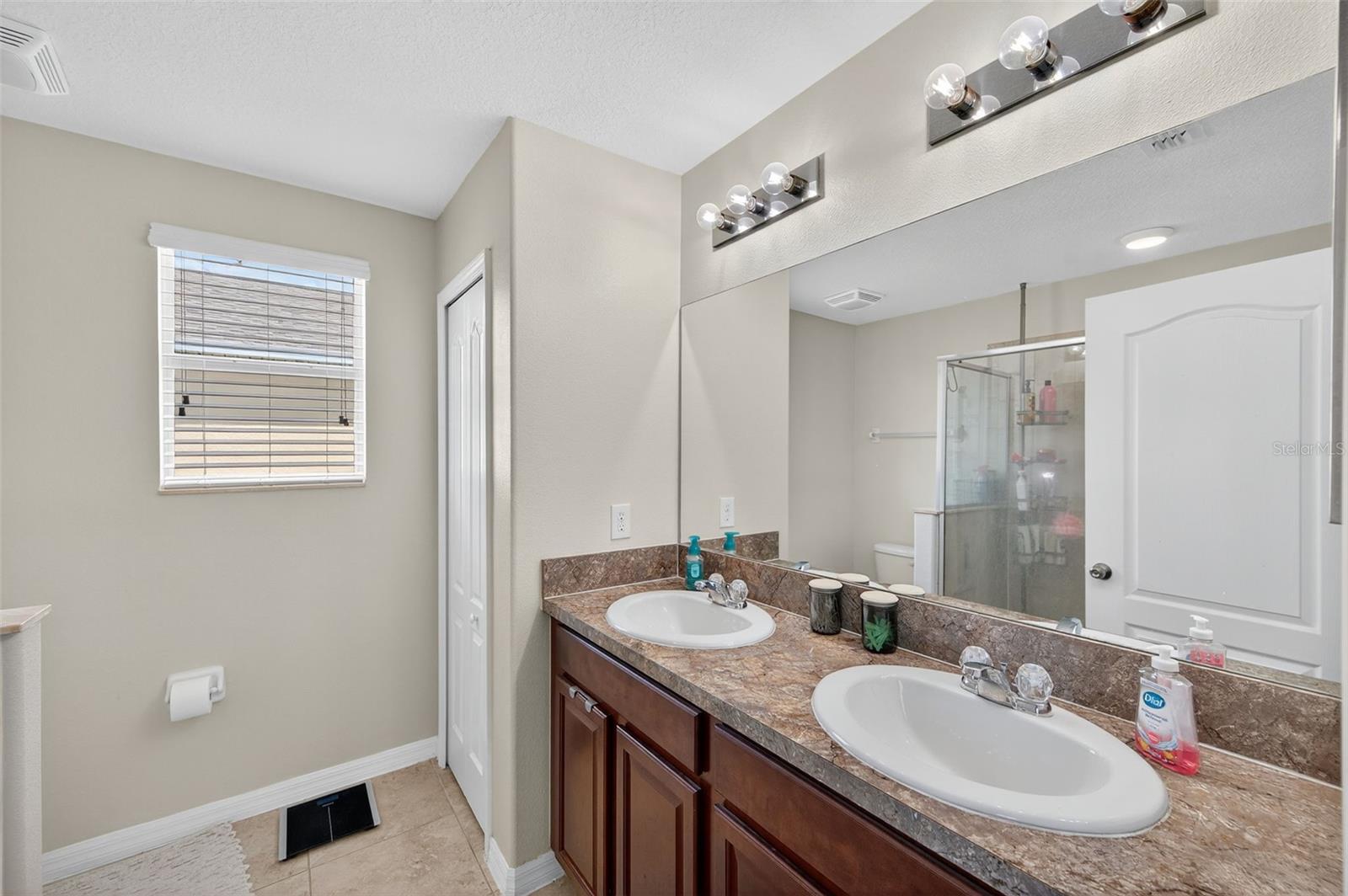 16703 MYRTLE SAND DR, WIMAUMA, FL, 33598