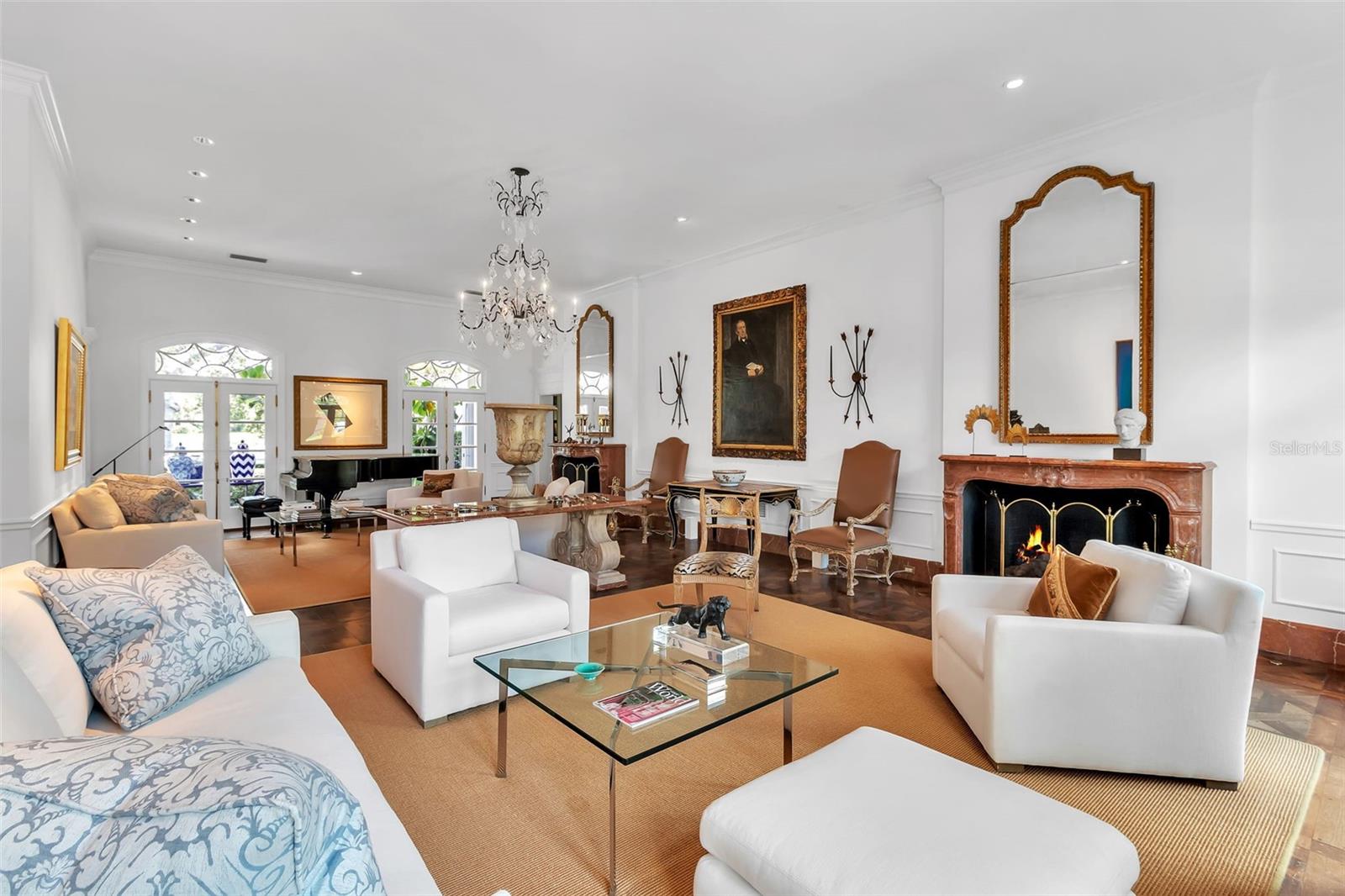 A4664424 Property Photo