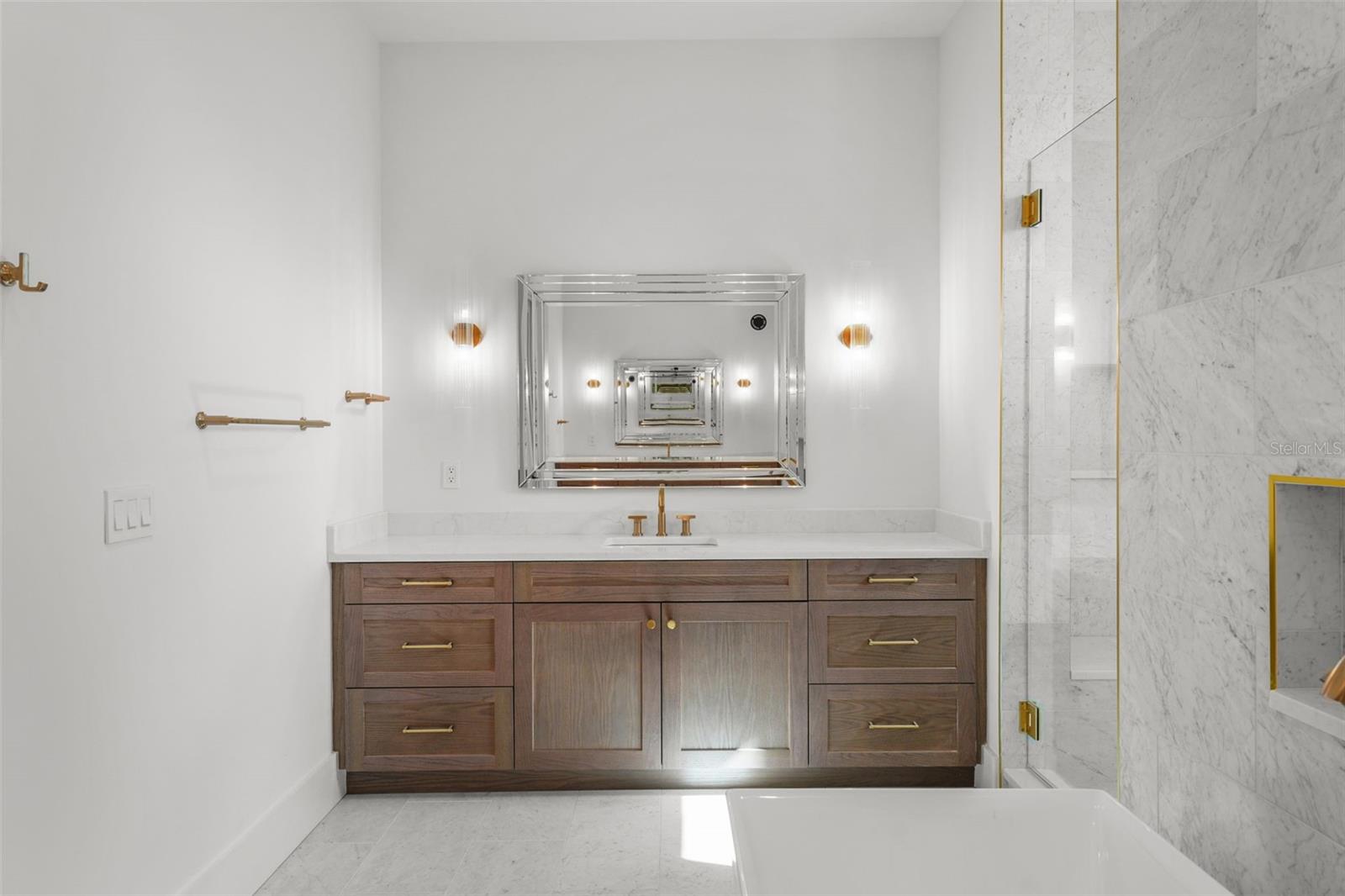 5024 #1 W DICKENS AVE, TAMPA, FL, 33629