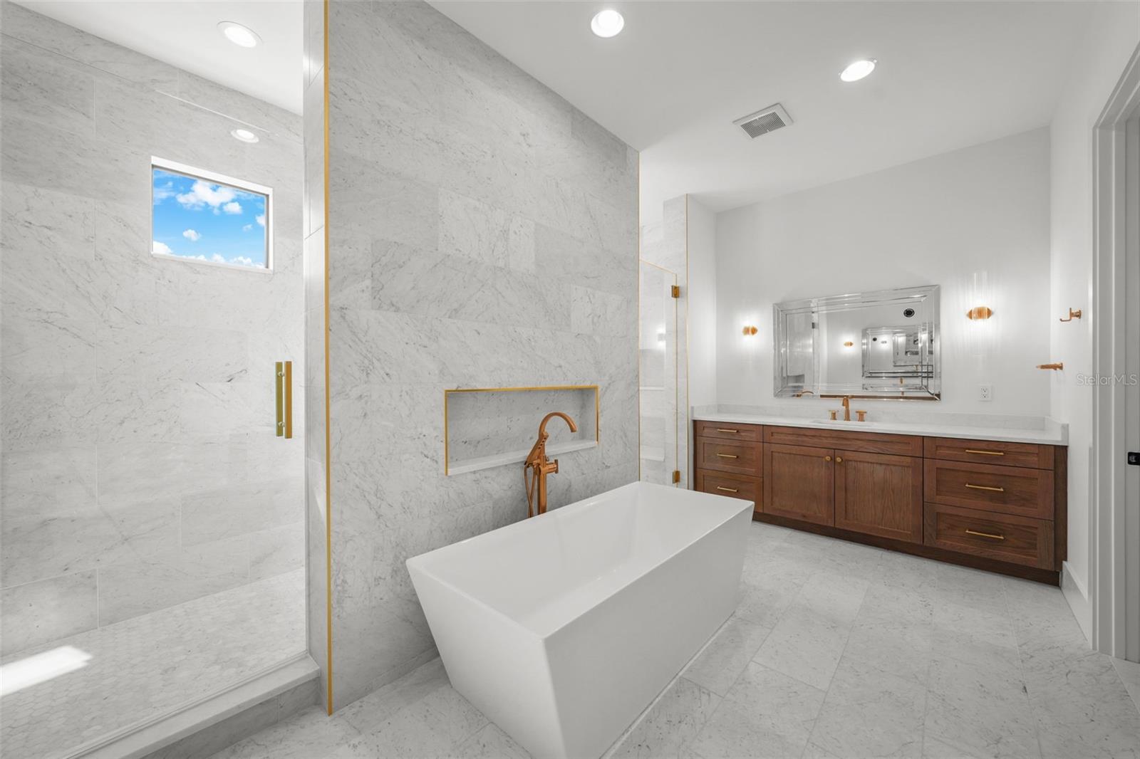 5024 #1 W DICKENS AVE, TAMPA, FL, 33629