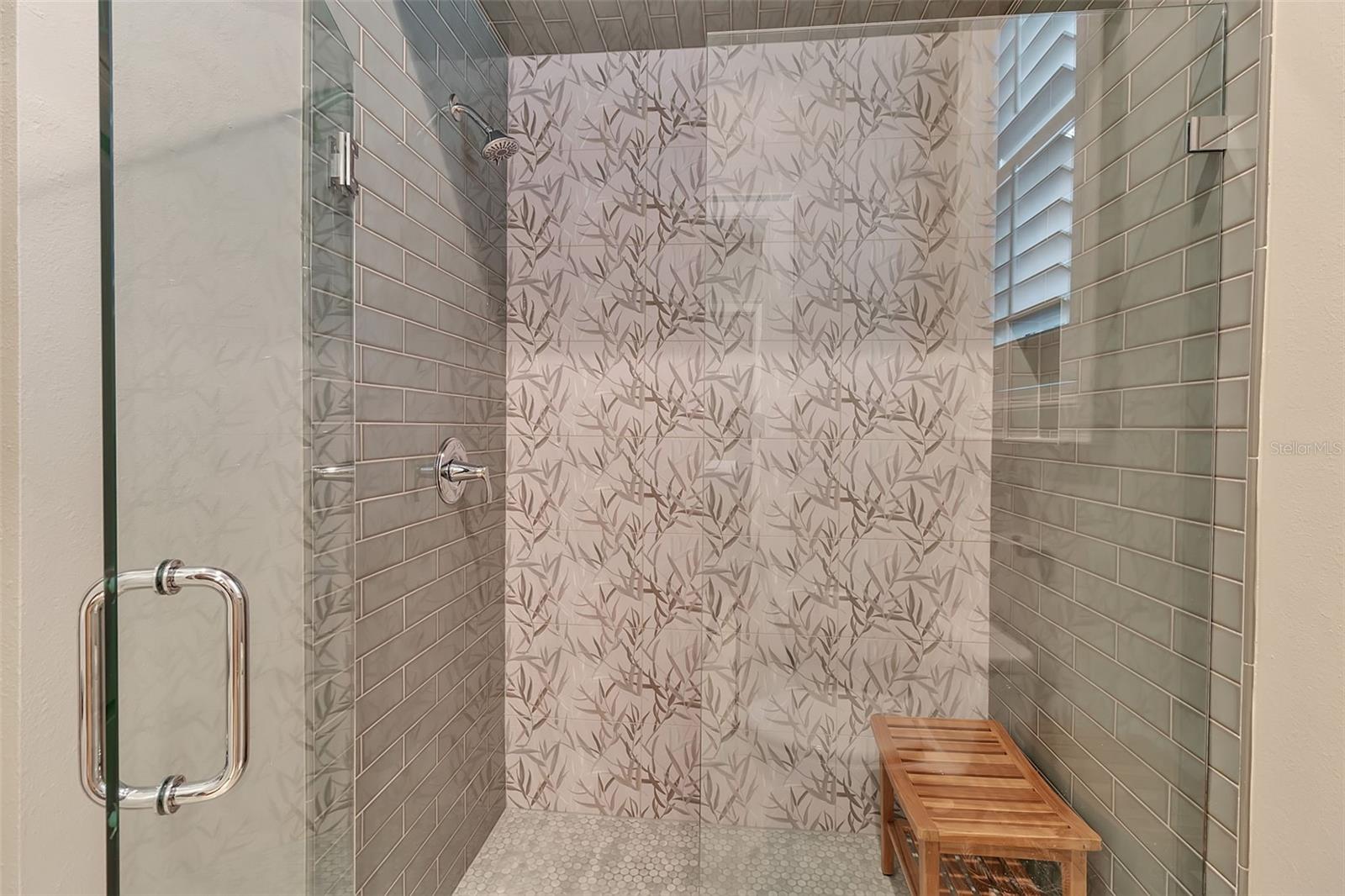 A4664436 Property Photo