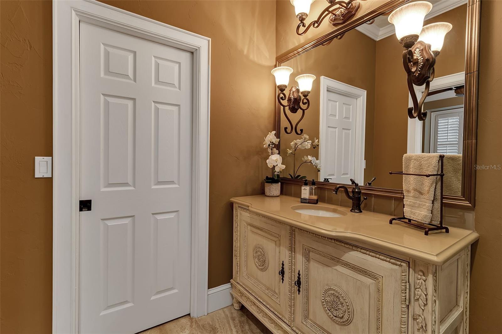 A4664436 Property Photo