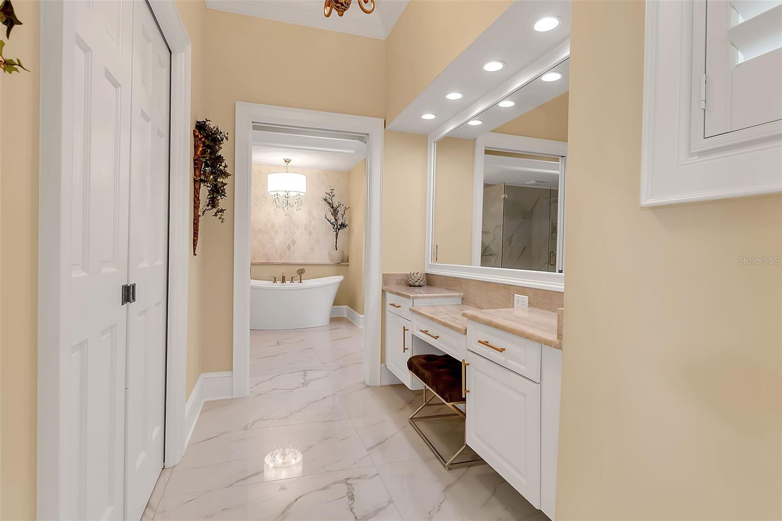 A4664436 Property Photo