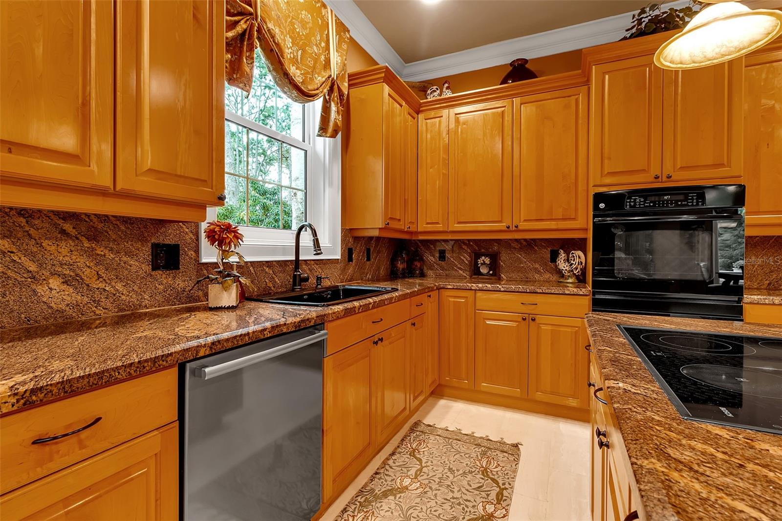 A4664436 Property Photo