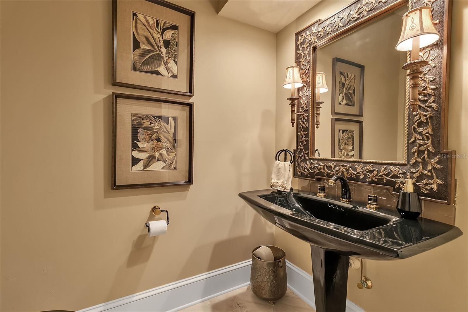 A4664436 Property Photo
