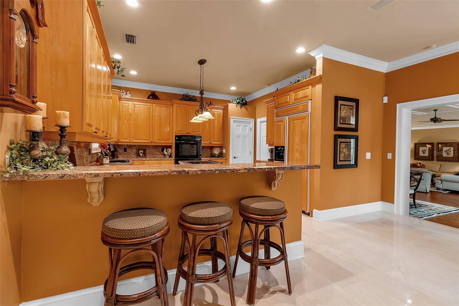 A4664436 Property Photo