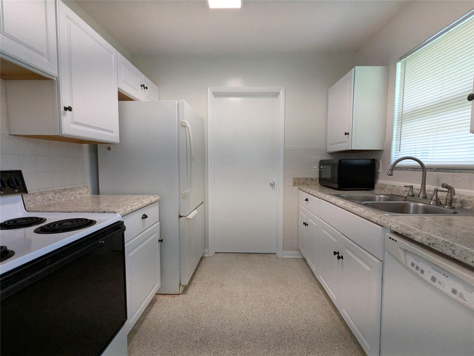 154 SALEM AVE NW, PORT CHARLOTTE, FL, 33952