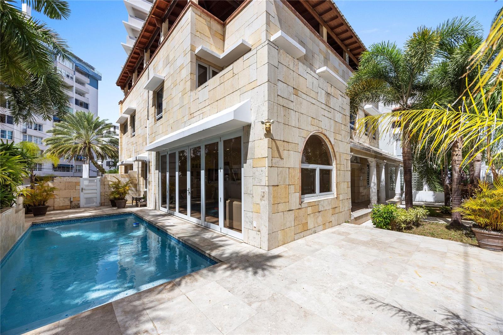 PR9115939 Property Photo