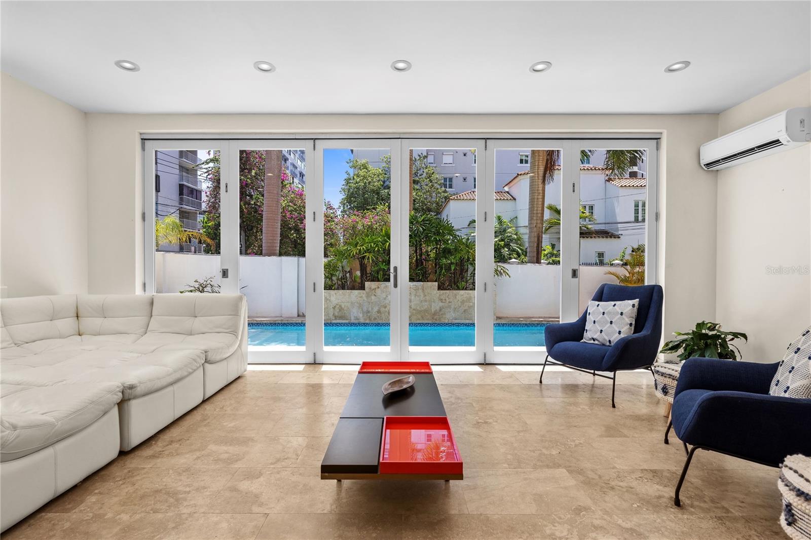 PR9115939 Property Photo