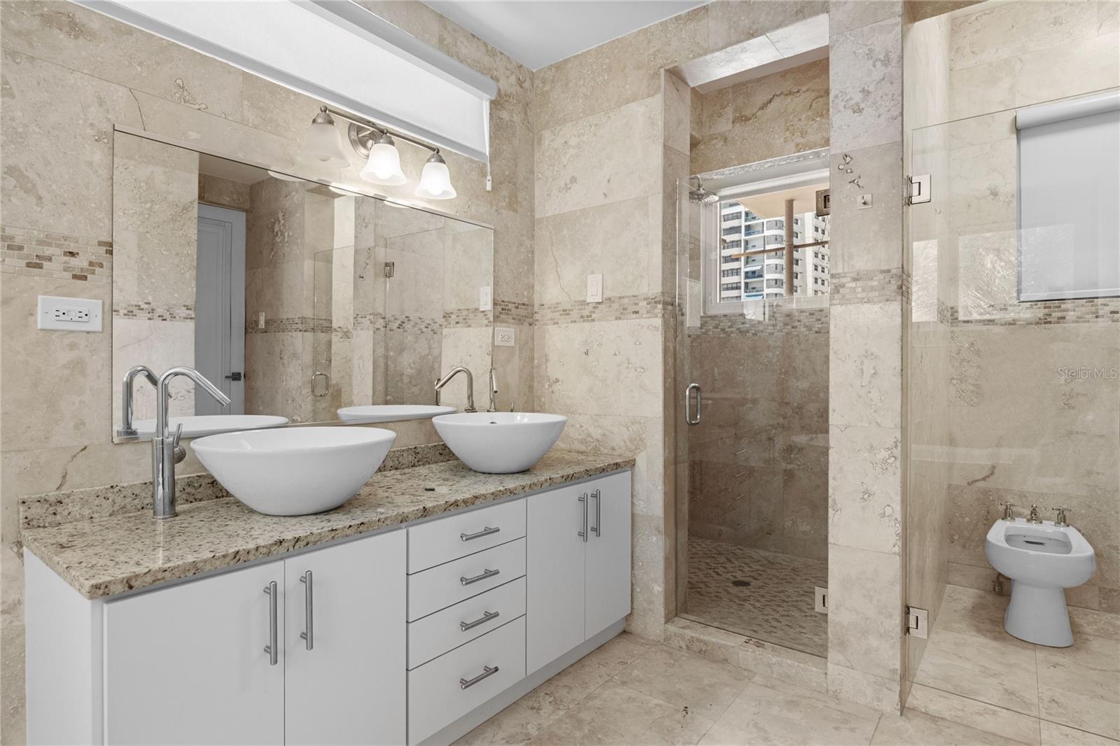 PR9115939 Property Photo