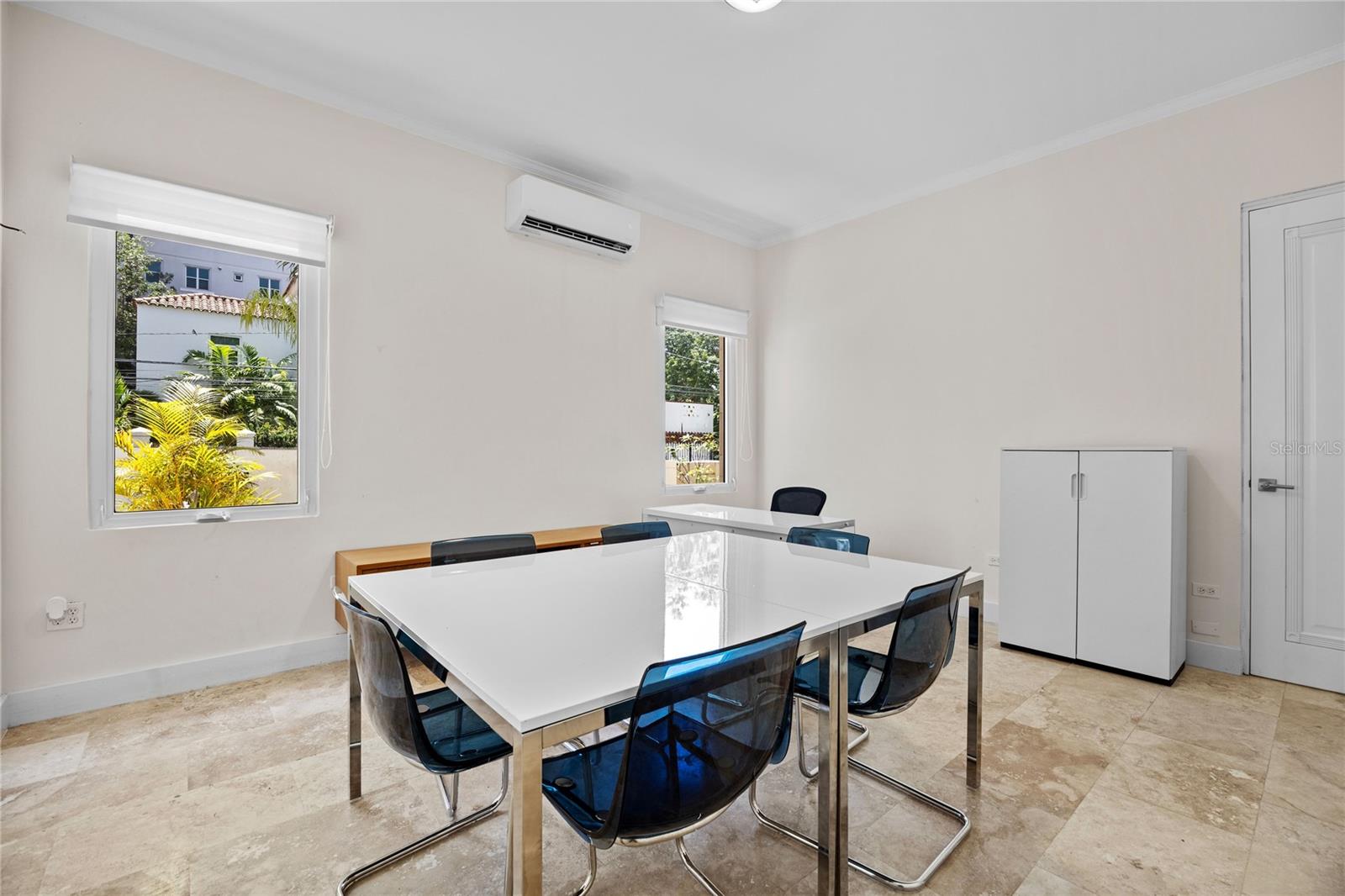 PR9115939 Property Photo