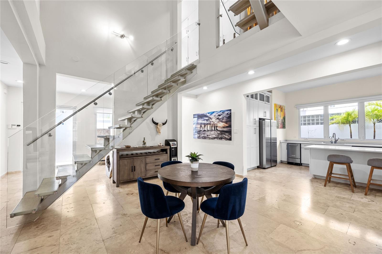 PR9115939 Property Photo