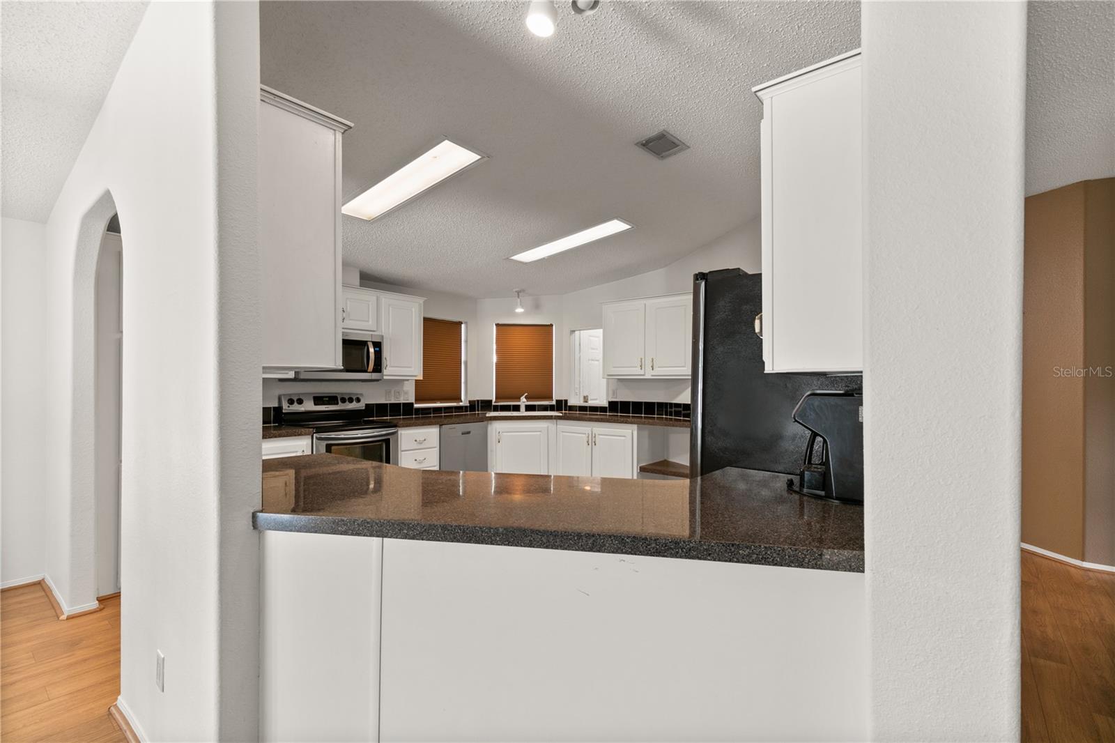 35247 HARBOR SHORES RD, LEESBURG, FL, 34788