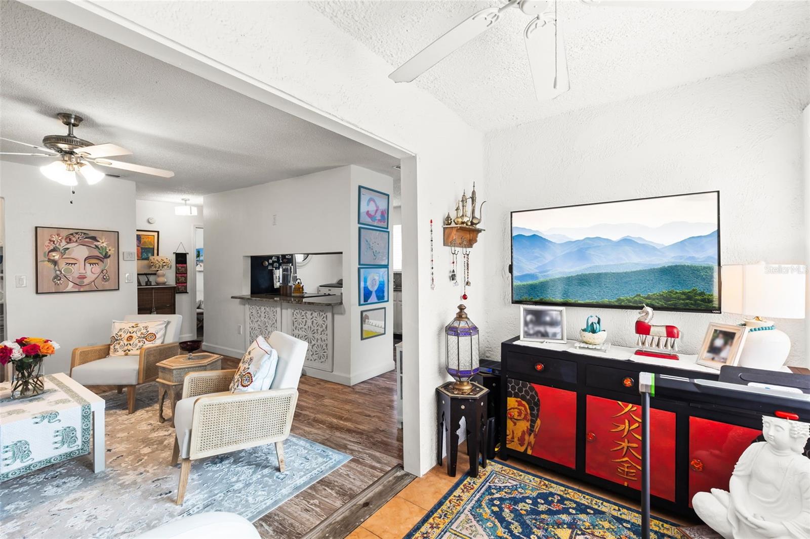 TB8425603 Property Photo