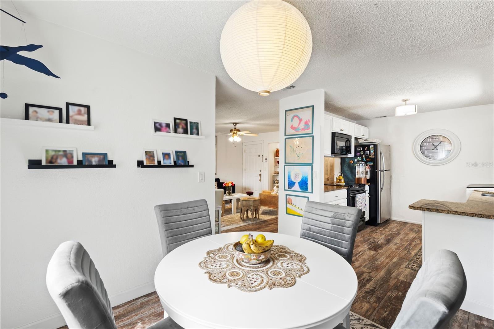 TB8425603 Property Photo