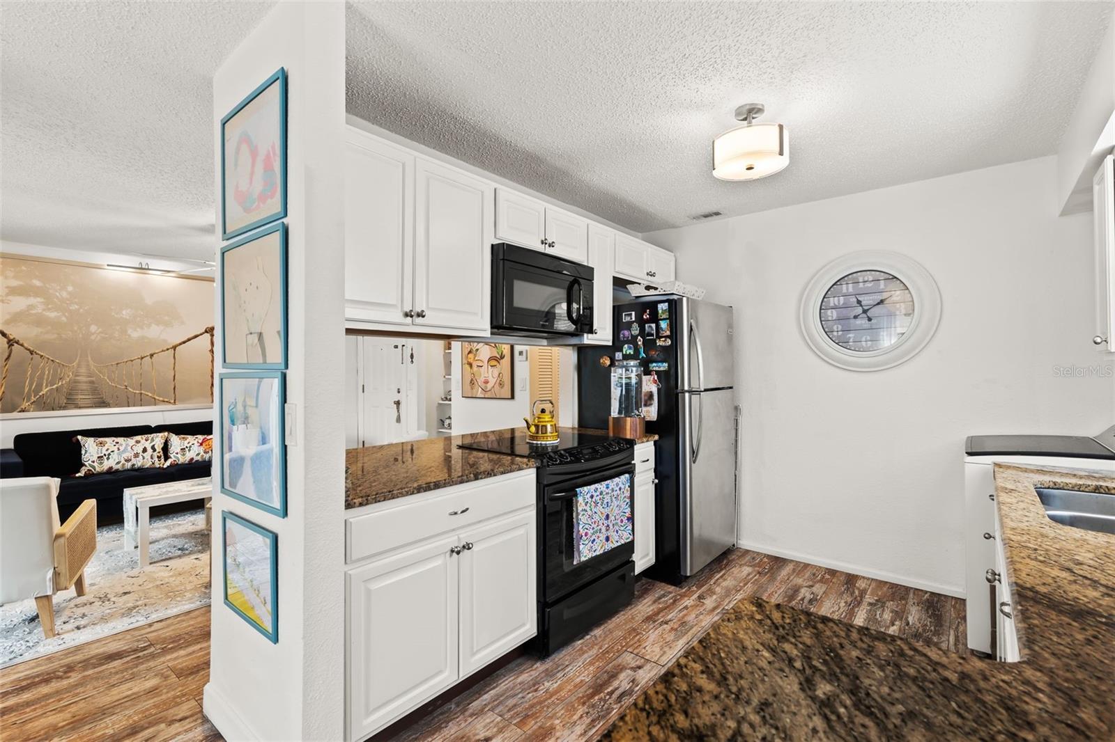 TB8425603 Property Photo