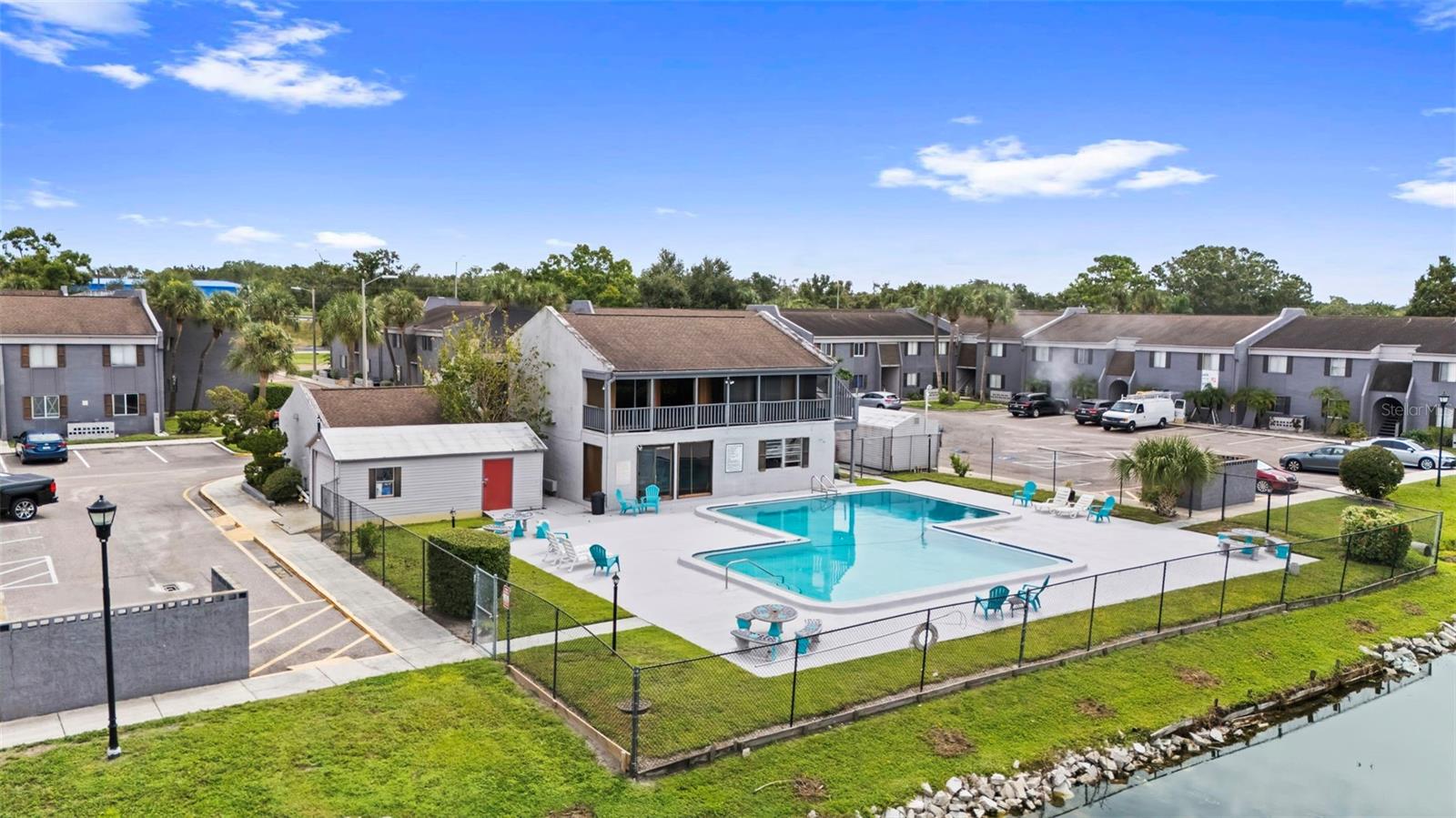 TB8425603 Property Photo