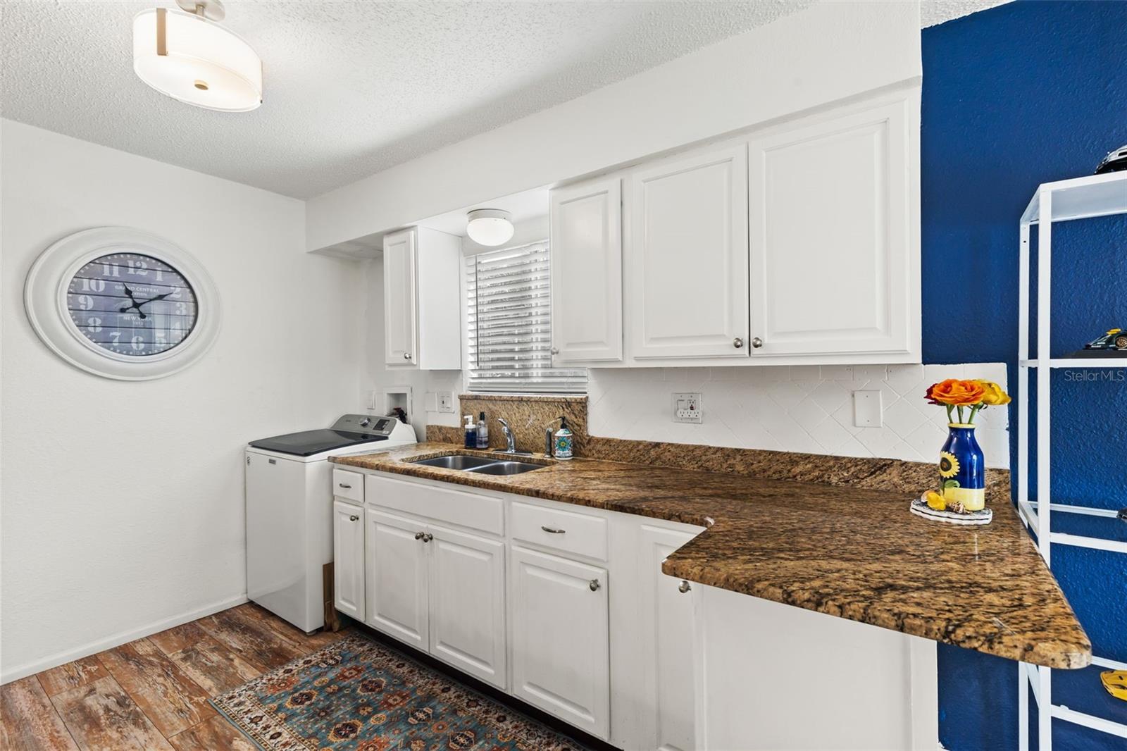 TB8425603 Property Photo