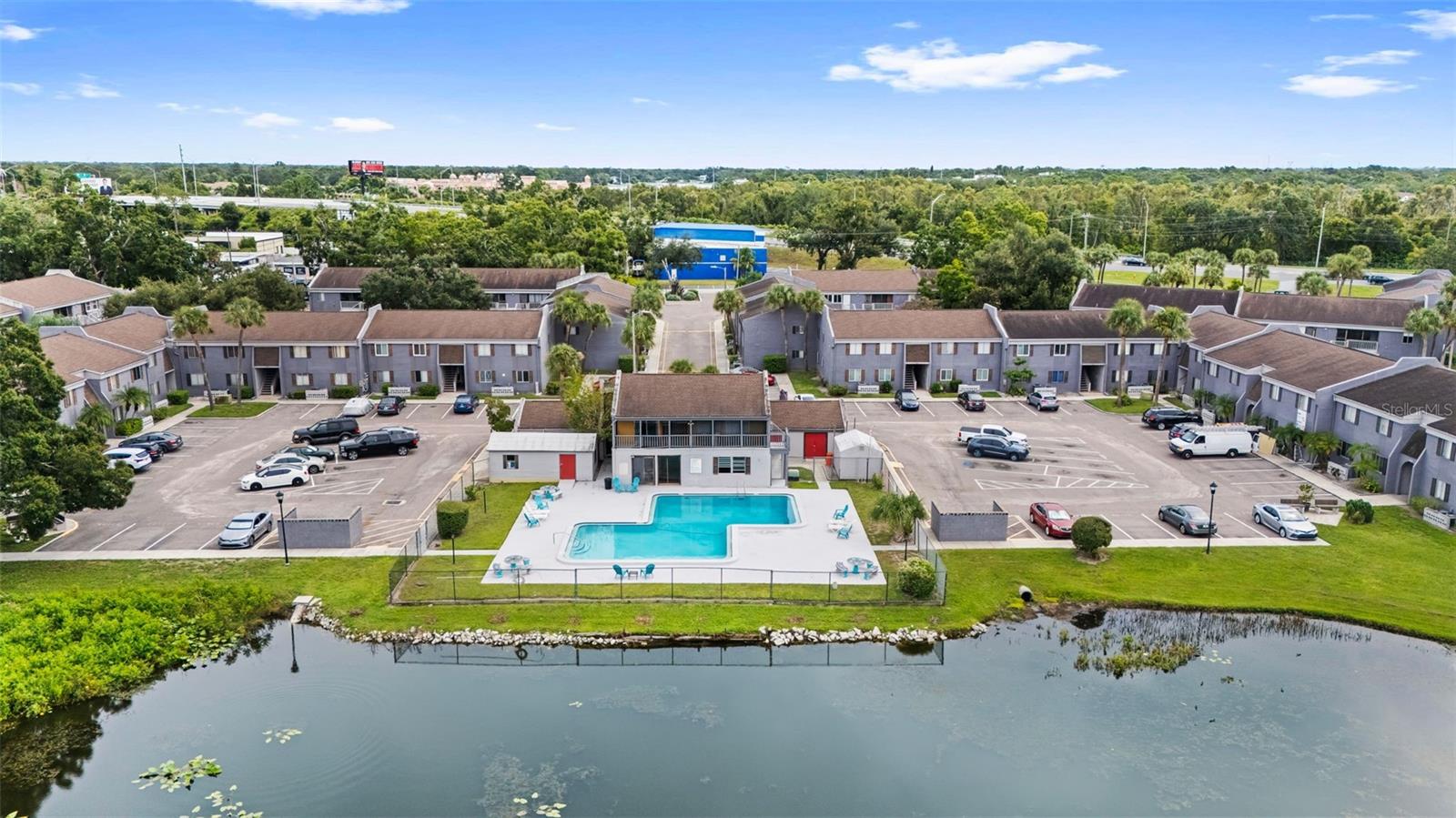 TB8425603 Property Photo