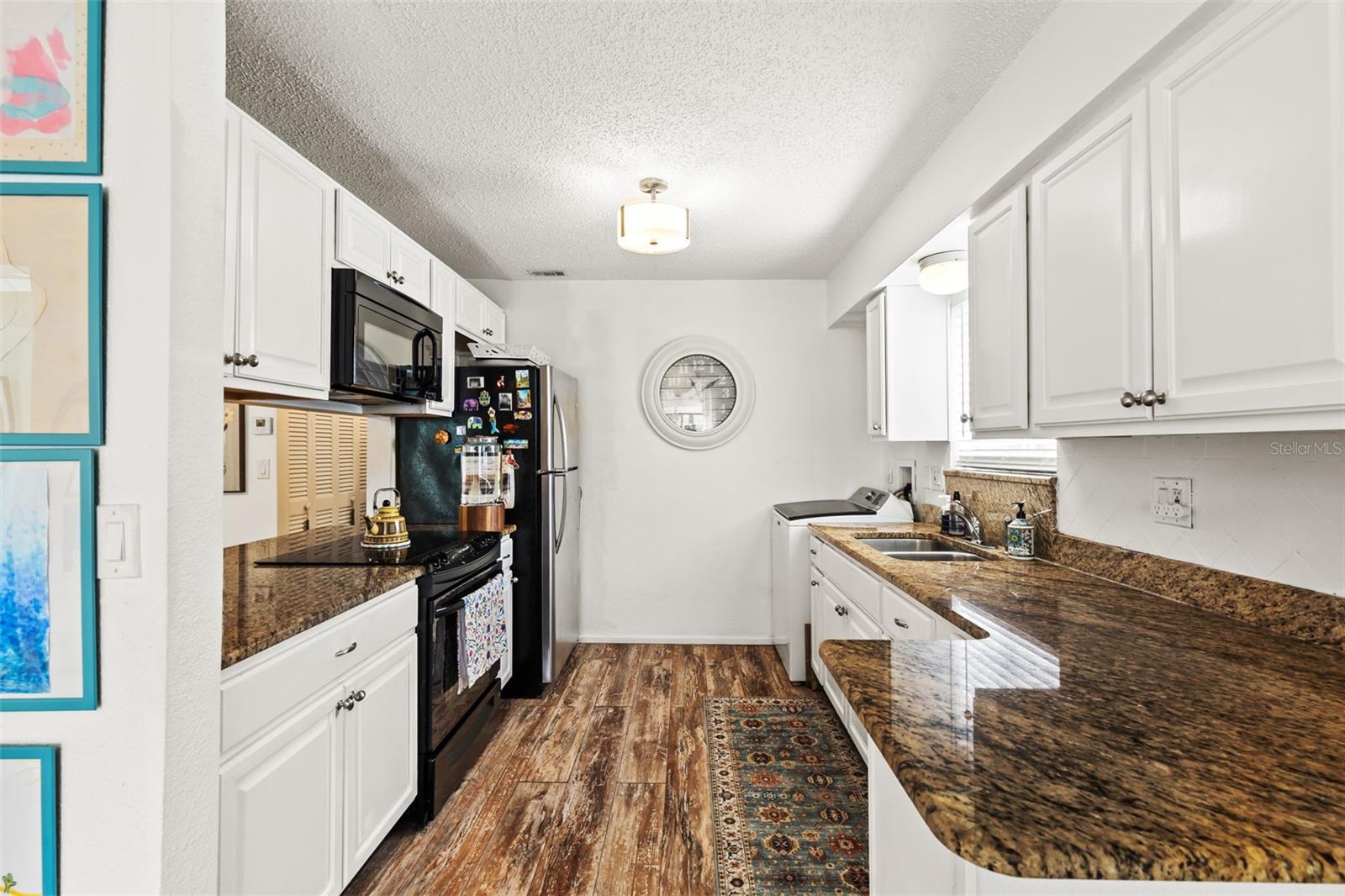 TB8425603 Property Photo