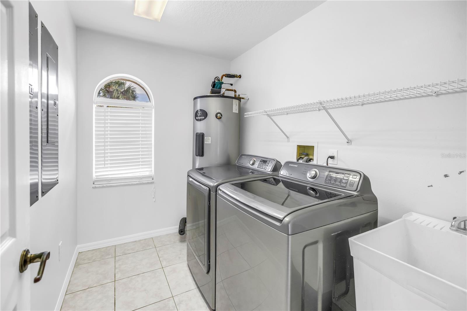 608 COLUMBUS DR, TIERRA VERDE, FL, 33715