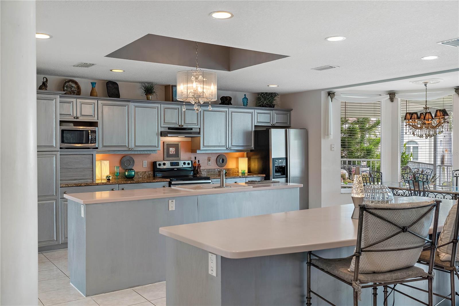 608 COLUMBUS DR, ST PETERSBURG, FL, 33715