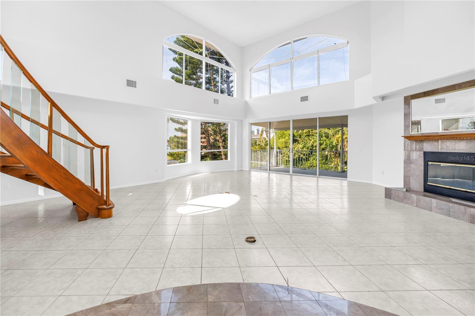 608 COLUMBUS DR, TIERRA VERDE, FL, 33715