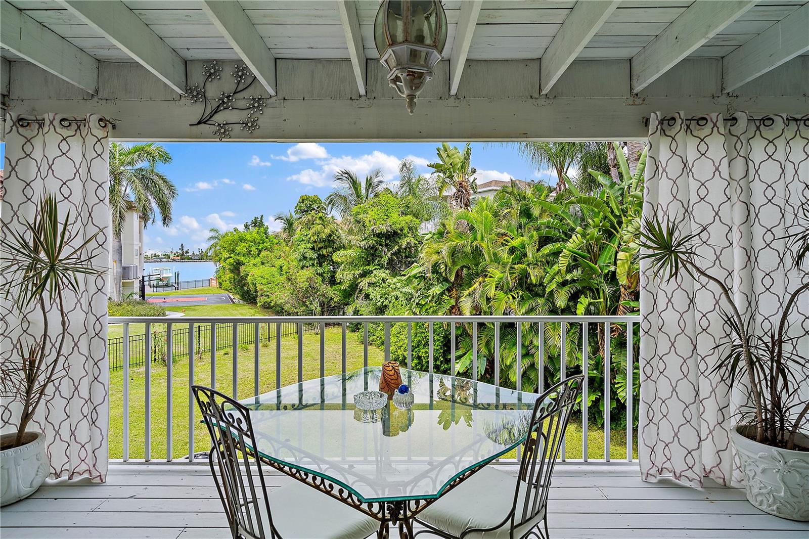 608 COLUMBUS DR, ST PETERSBURG, FL, 33715