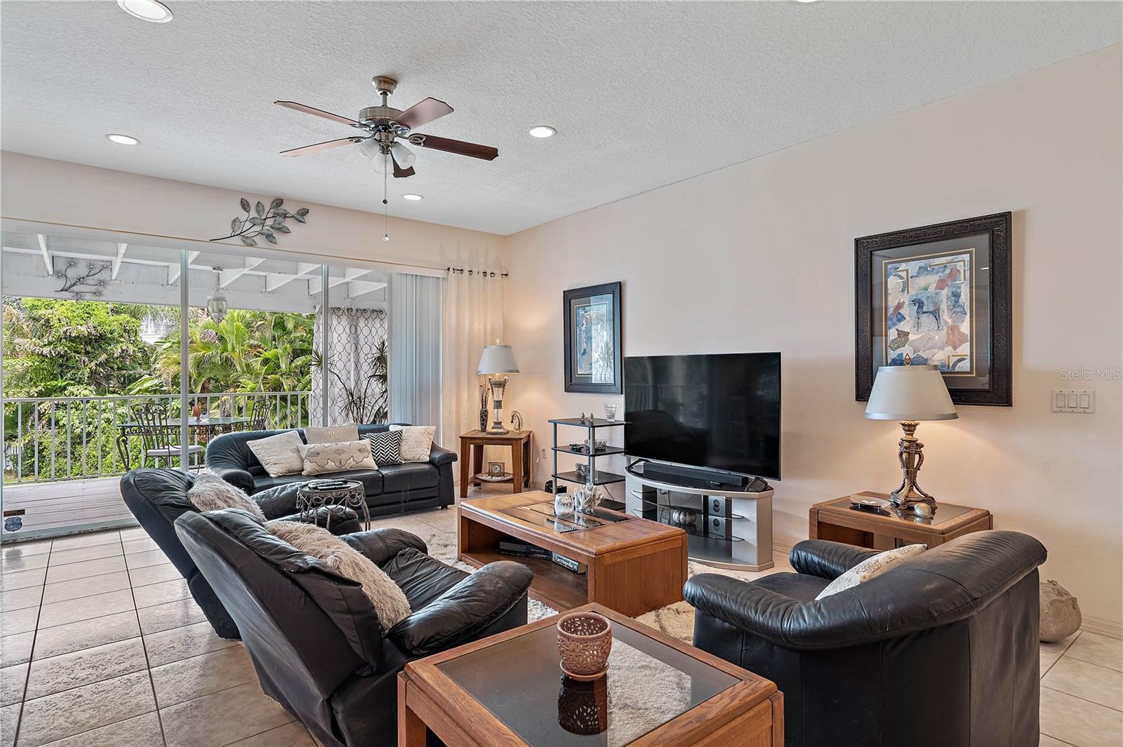 608 COLUMBUS DR, ST PETERSBURG, FL, 33715