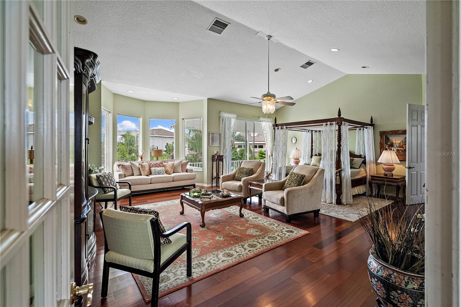 608 COLUMBUS DR, ST PETERSBURG, FL, 33715