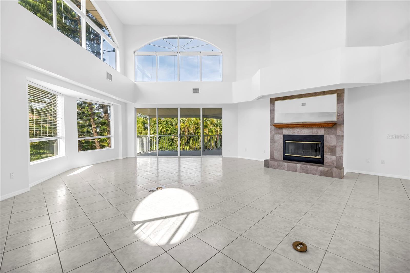 608 COLUMBUS DR, TIERRA VERDE, FL, 33715