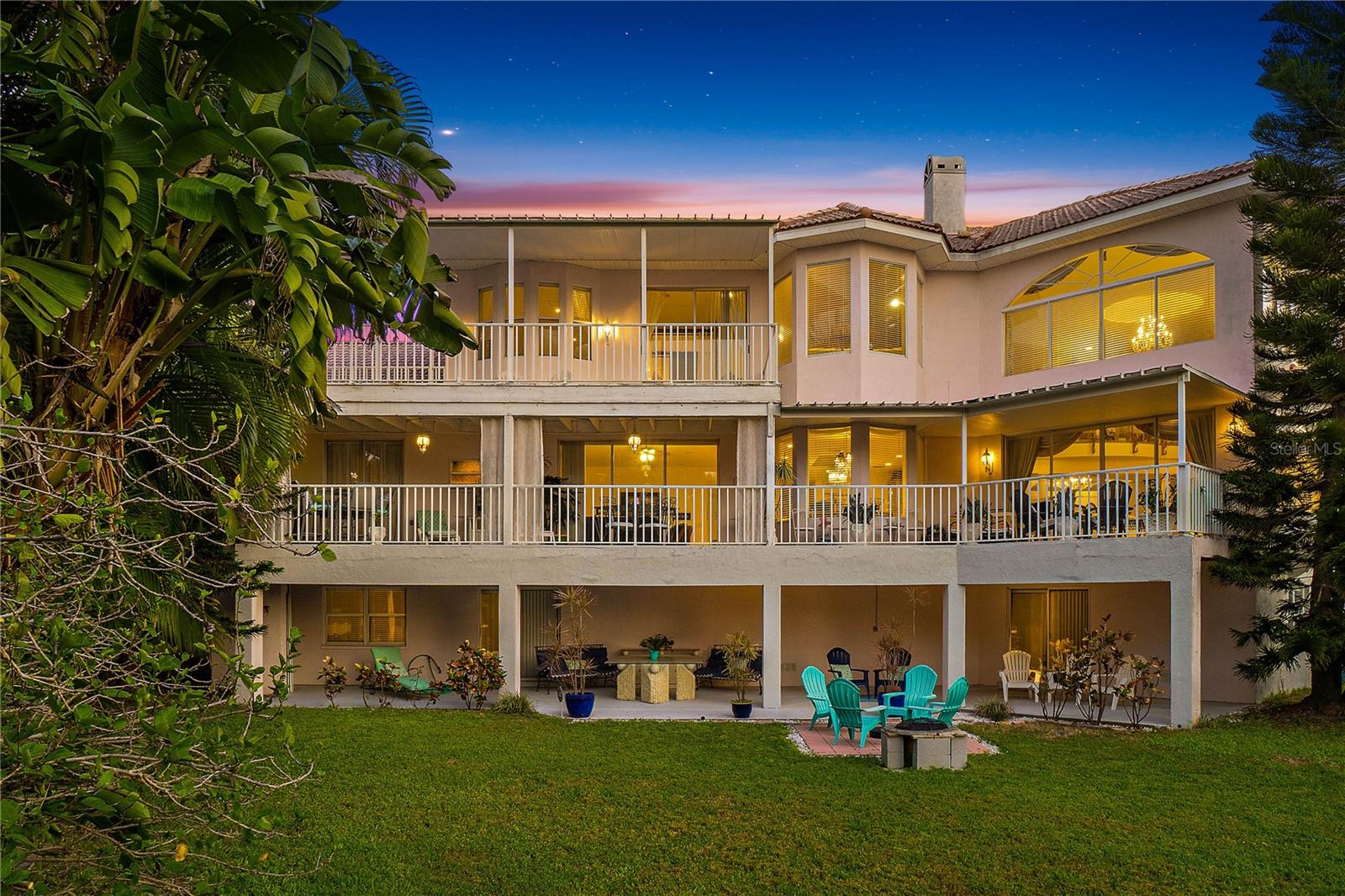 608 COLUMBUS DR, ST PETERSBURG, FL, 33715