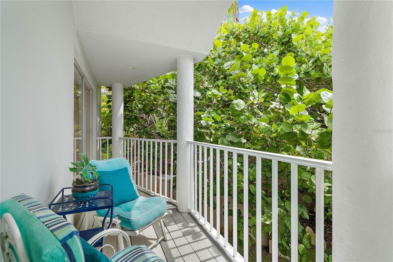 608 COLUMBUS DR, ST PETERSBURG, FL, 33715