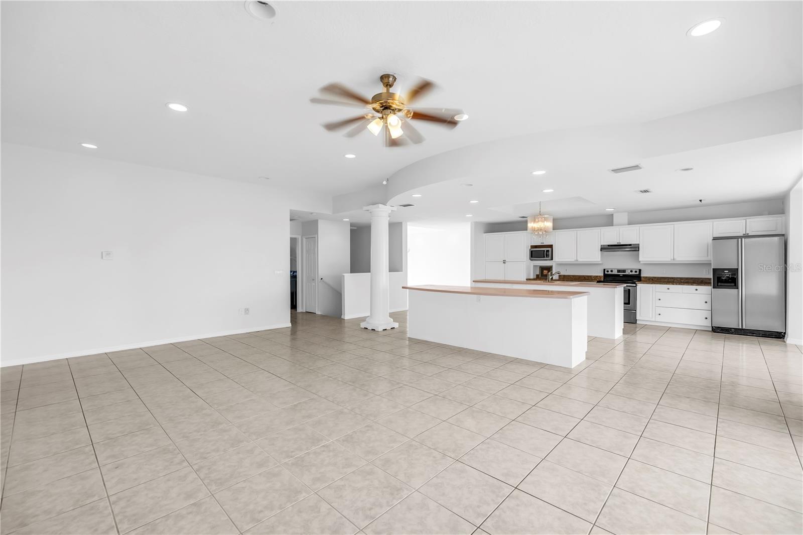 608 COLUMBUS DR, TIERRA VERDE, FL, 33715