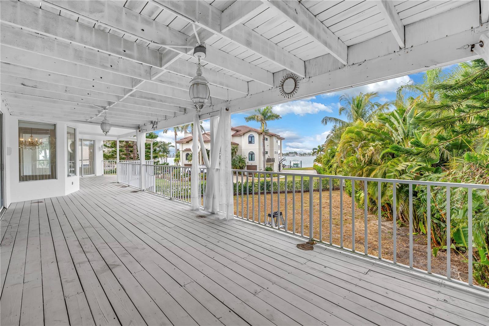 608 COLUMBUS DR, TIERRA VERDE, FL, 33715