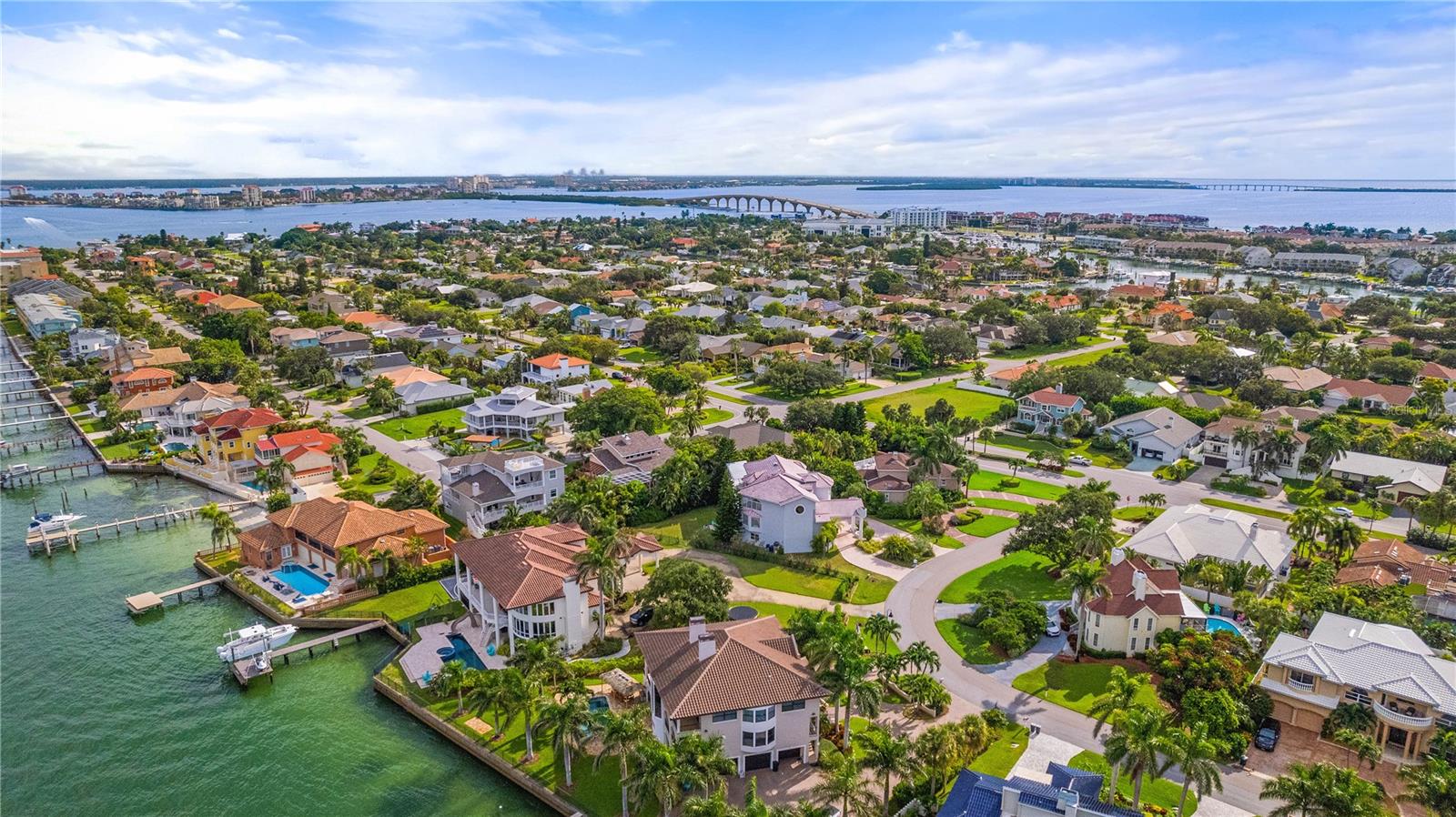 608 COLUMBUS DR, ST PETERSBURG, FL, 33715