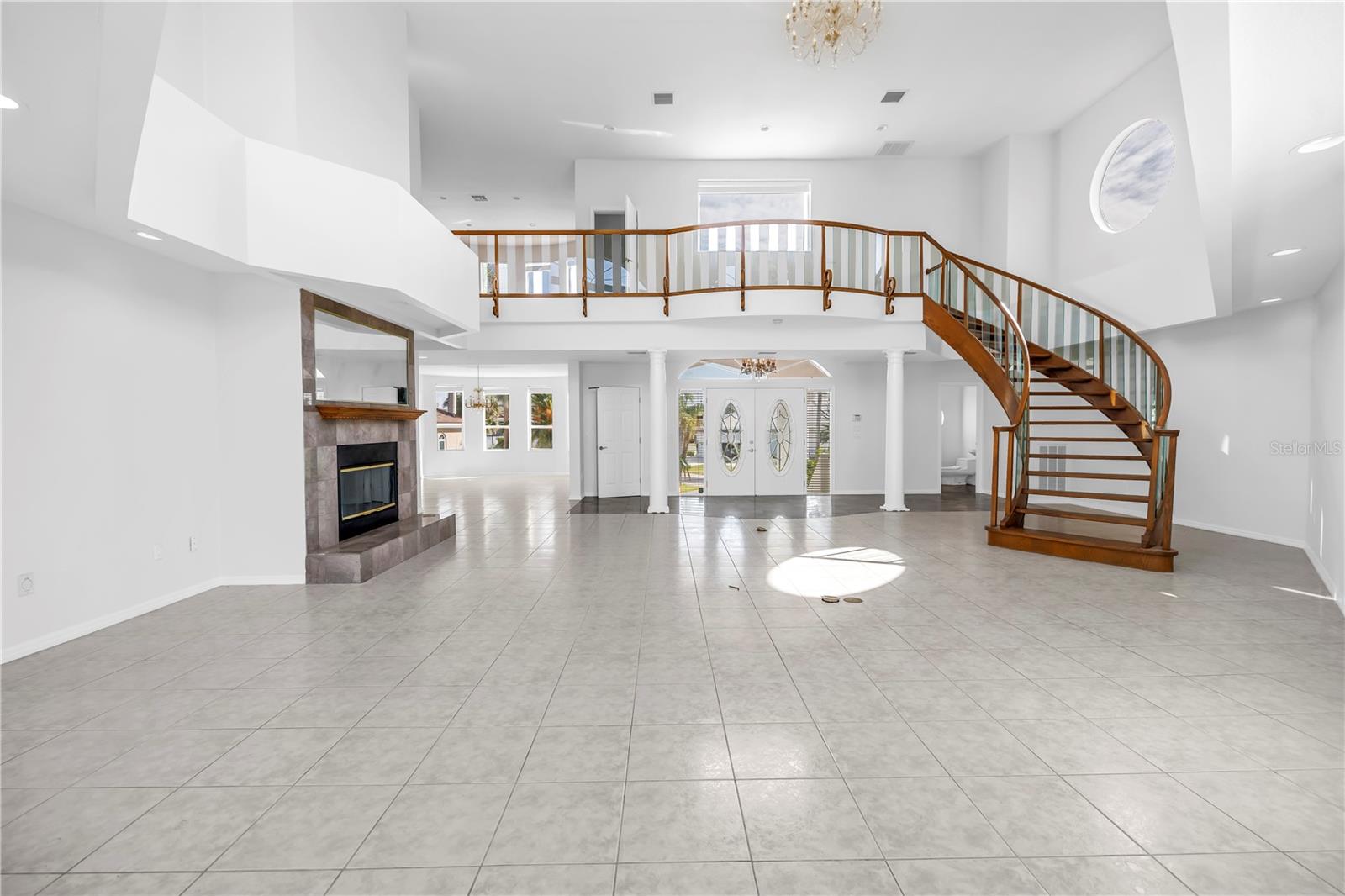 608 COLUMBUS DR, TIERRA VERDE, FL, 33715