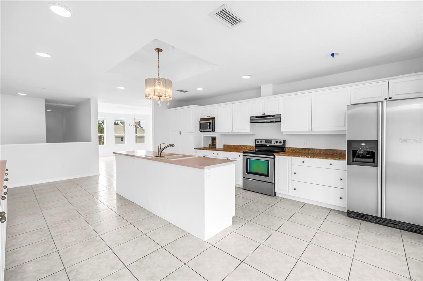 608 COLUMBUS DR, TIERRA VERDE, FL, 33715