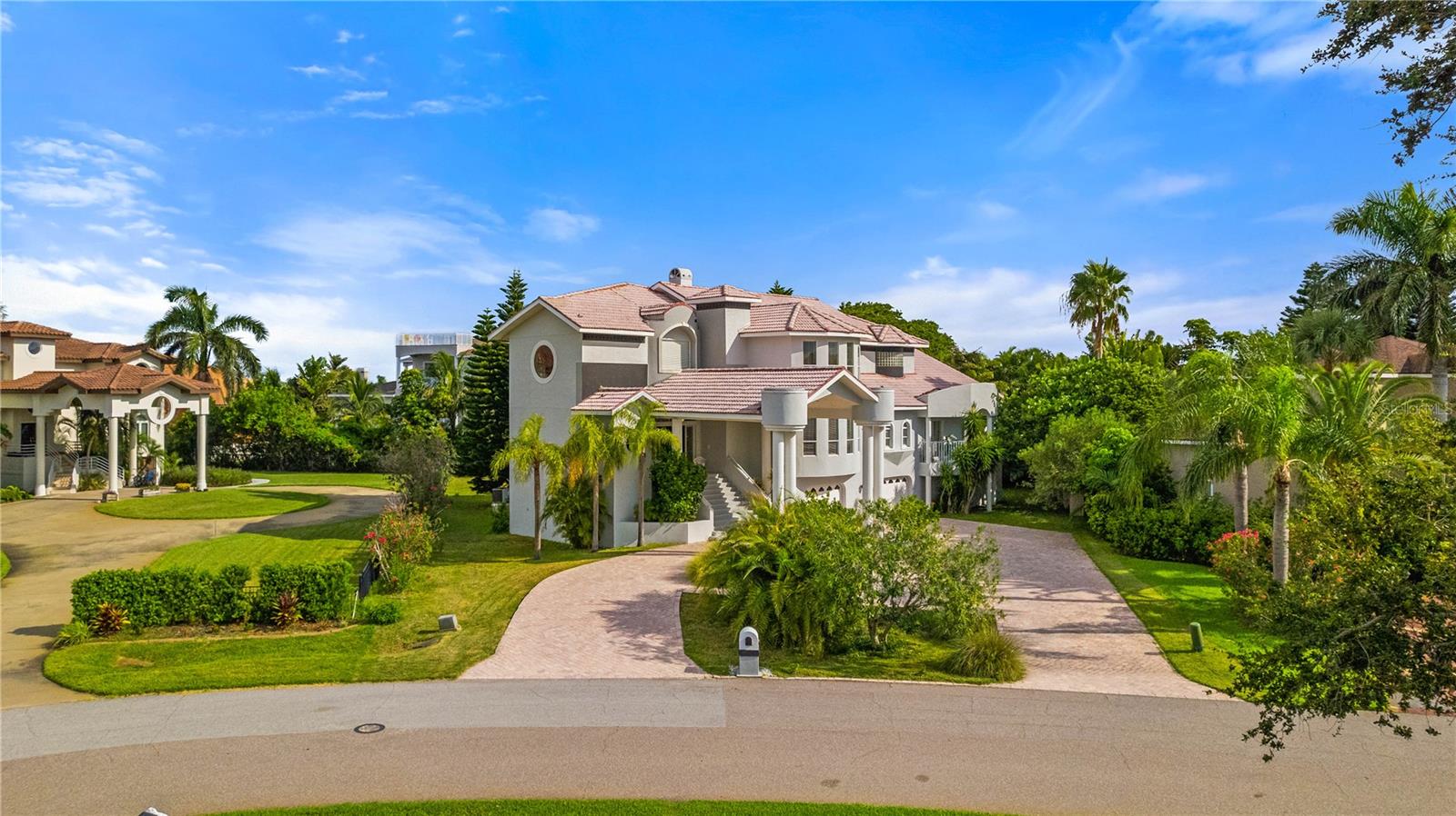 608 COLUMBUS DR, ST PETERSBURG, FL, 33715