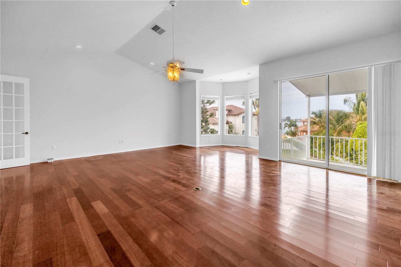 608 COLUMBUS DR, TIERRA VERDE, FL, 33715