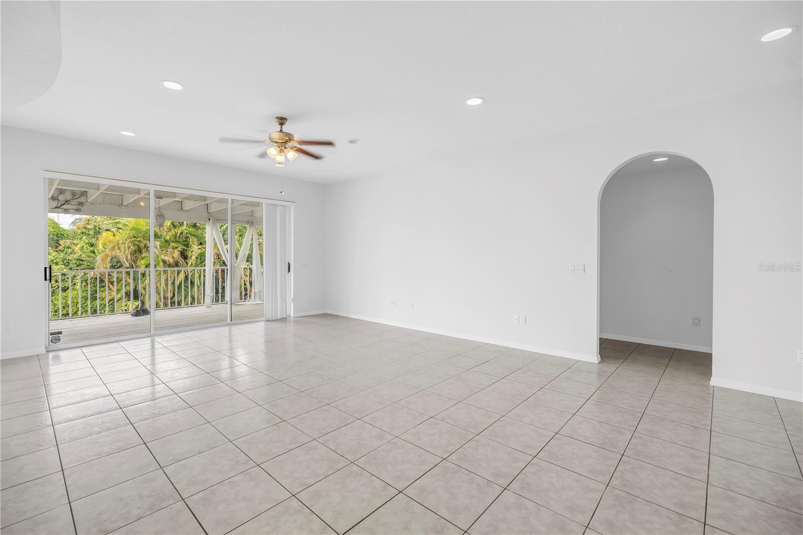 608 COLUMBUS DR, TIERRA VERDE, FL, 33715