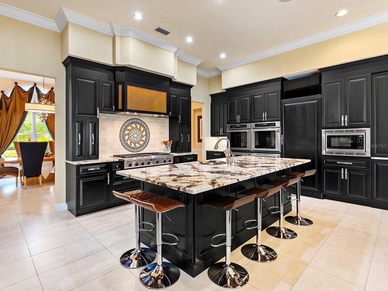 A4664465 Property Photo
