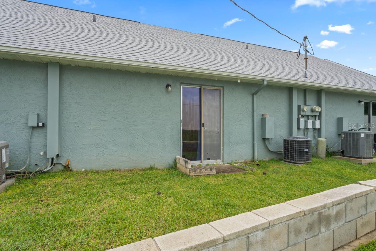 W7878816 Property Photo