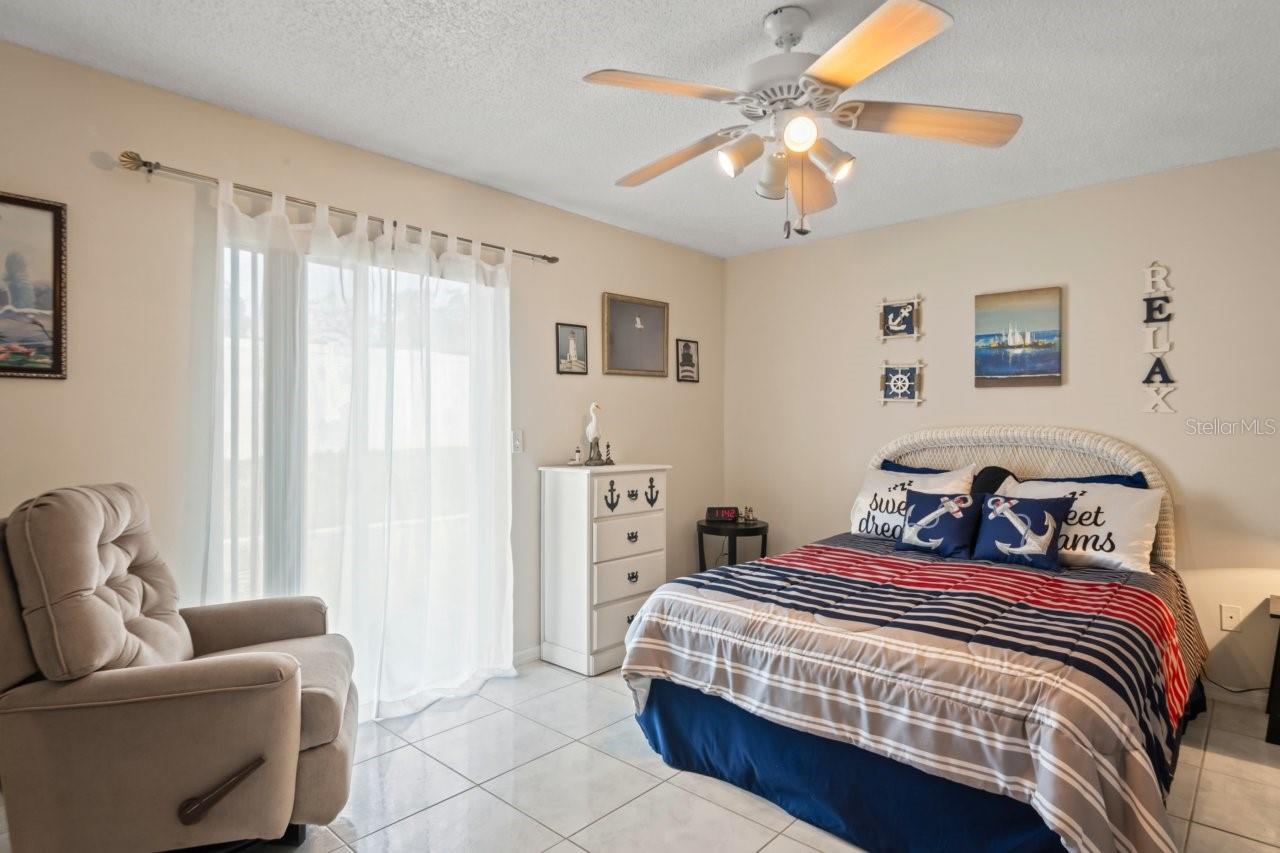 W7878816 Property Photo