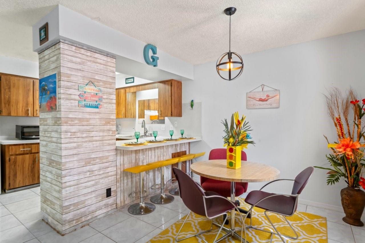 W7878816 Property Photo