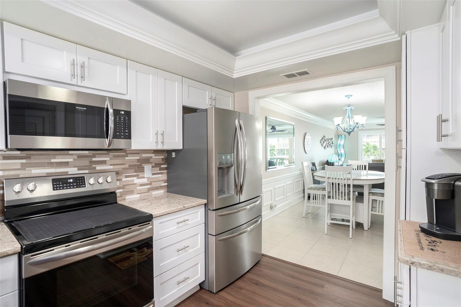 139 BLUFF VIEW DR #202, BELLEAIR BLUFFS, FL, 33770