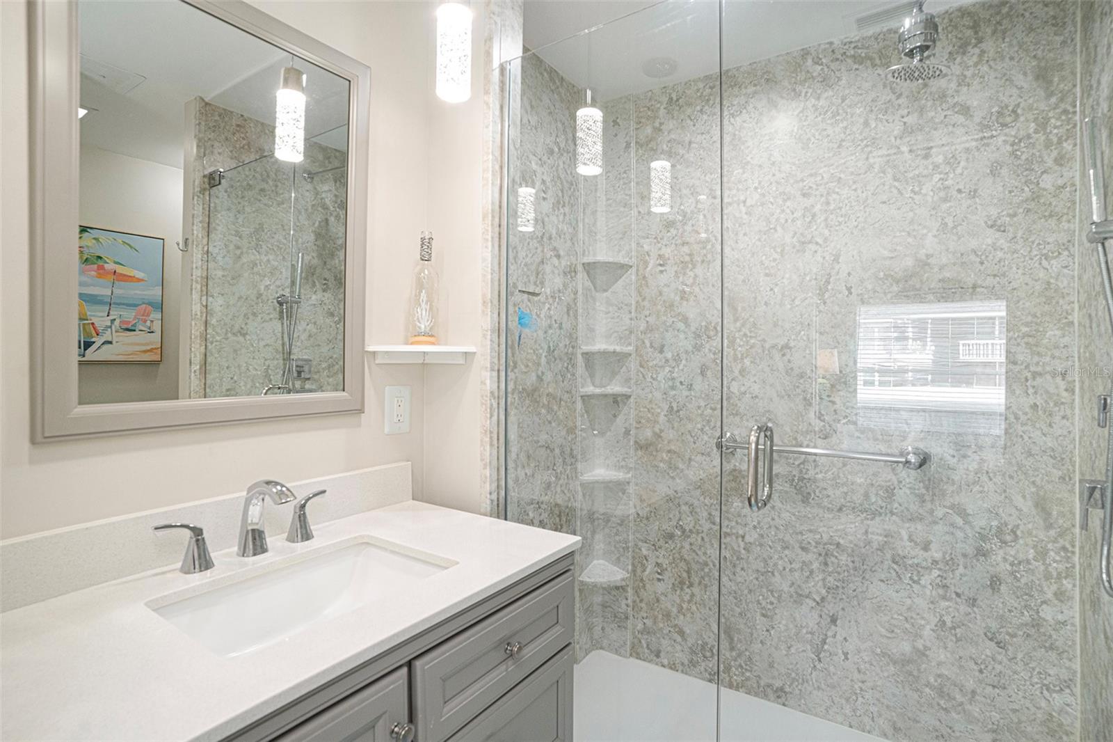 139 BLUFF VIEW DR #202, BELLEAIR BLUFFS, FL, 33770