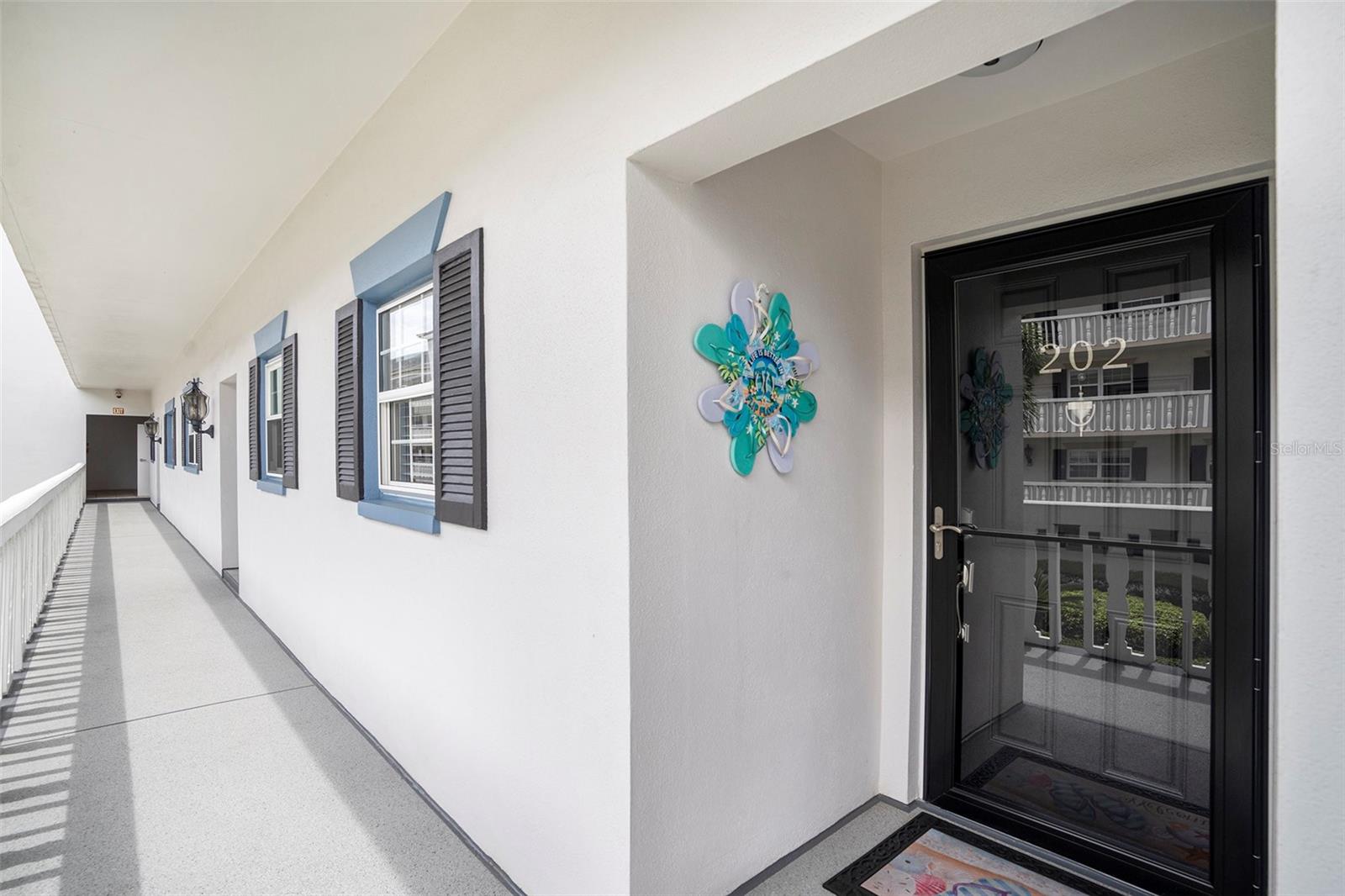 139 BLUFF VIEW DR #202, BELLEAIR BLUFFS, FL, 33770