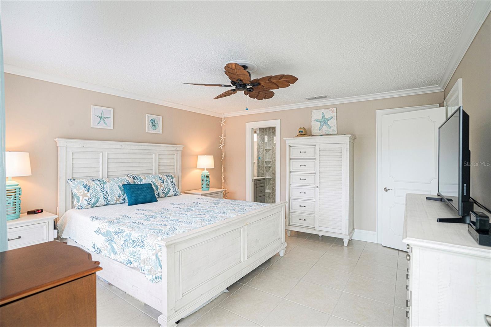 139 BLUFF VIEW DR #202, BELLEAIR BLUFFS, FL, 33770