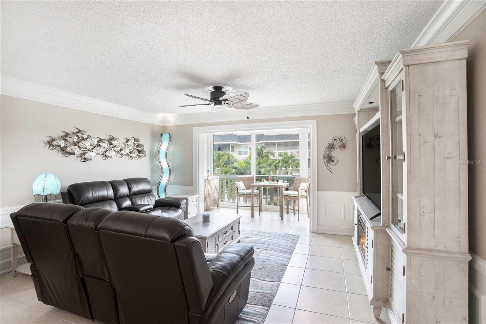 139 BLUFF VIEW DR #202, BELLEAIR BLUFFS, FL, 33770